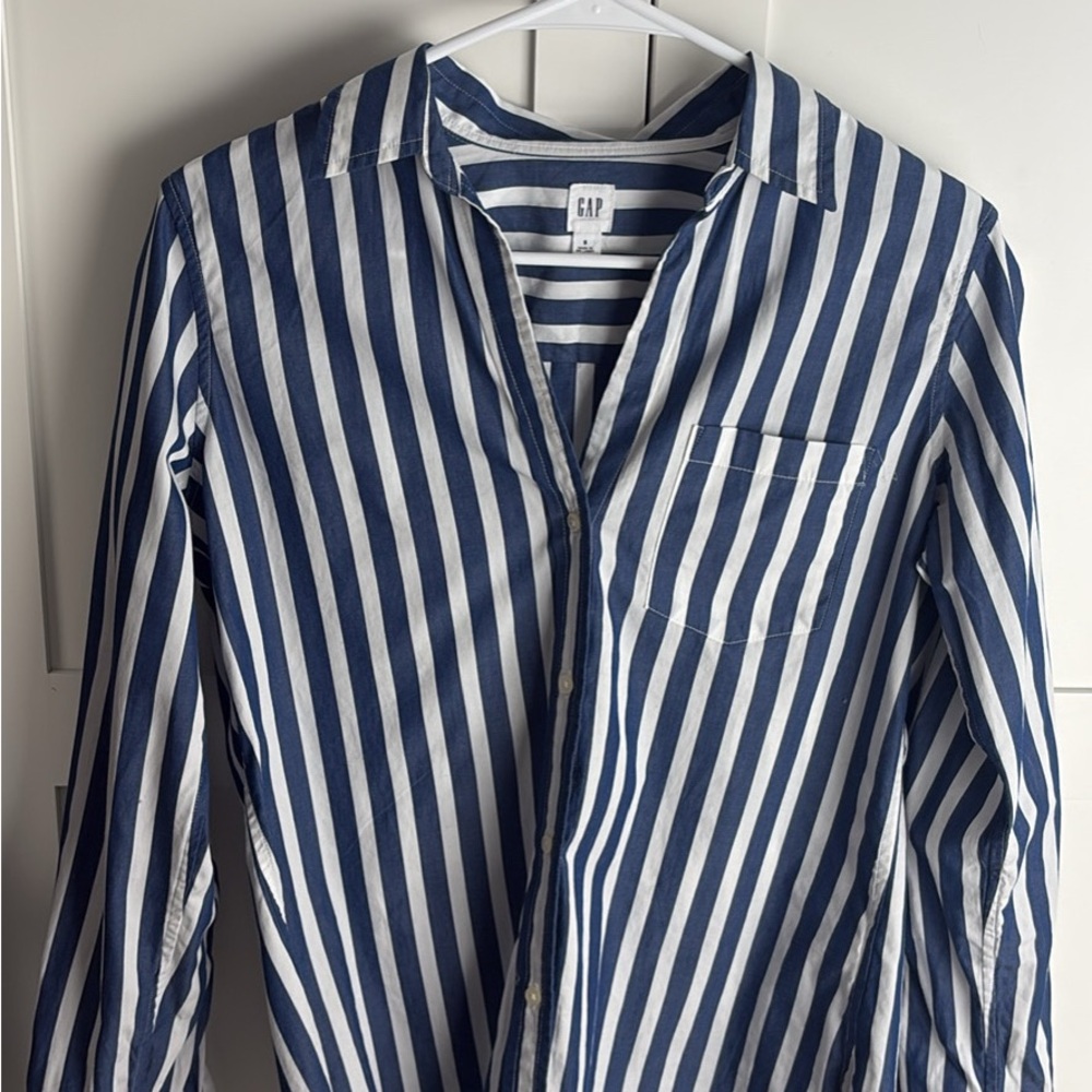 GAP Blue and White Striped Shirt